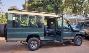 4x4 Toyota Land Cruisers Hard Top Extended