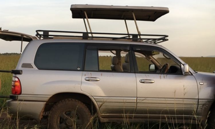 Land Cruiser with Pop up Roof